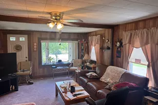 48 Grant St, Dracut, MA 01826 - Photo 3