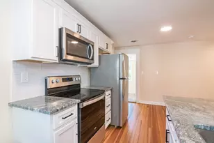 180 State St, Northampton, MA 01060 - Photo 7