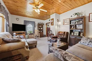 10-12 Pleasant St, Royalston, MA 01368 - Photo 7