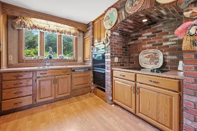 126 Lucy Little Rd, Dartmouth, MA 02747 - Photo 17
