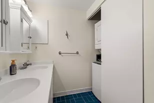 103 Gainsborough St, Boston, MA 02115 - Photo 15