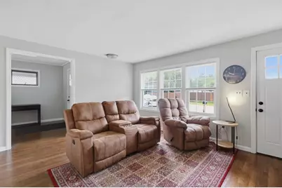 8 Causeway Terrace, Leominster, MA 01453 - Photo 3