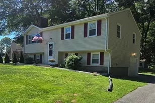135 Red Fox Dr, Agawam, MA 01030 - Photo 3