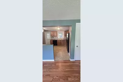 135 Red Fox Dr, Agawam, MA 01030 - Photo 7
