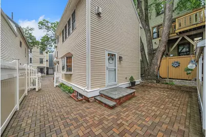 13 Oak St, Boston, MA 02129 - Photo 5