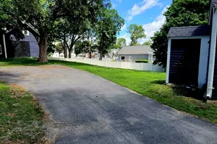 136 Commonwealth Rd, Wayland, MA 01778 - Photo 15