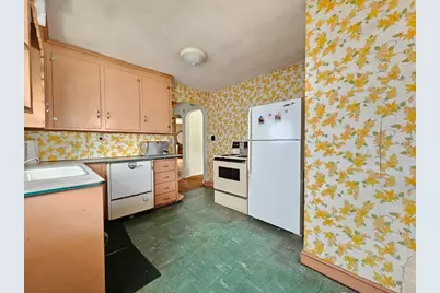 29 Bateman Ave, Revere, MA 02151 - Photo 15