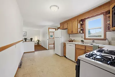 65 Clover Street, Worcester, MA 01603 - Photo 9