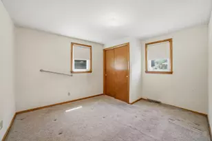 65 Clover Street, Worcester, MA 01603 - Photo 17