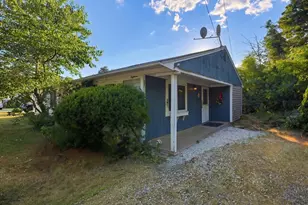 18 Cobb Ave, Yarmouth, MA 02675 - Photo 25