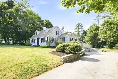 320 First Parish Rd, Scituate, MA 02066 - Photo 3