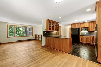 418 State St, Amherst, MA 01002 - Photo 9