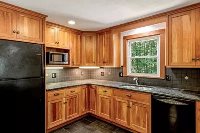 418 State St, Amherst, MA 01002 - Photo 5