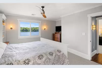 425 Main St, Amesbury, MA 01913 - Photo 11