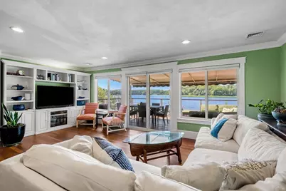 425 Main St, Amesbury, MA 01913 - Photo 9