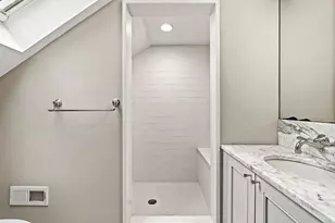 2 Brattle Cir, Cambridge, MA 02138 - Photo 33