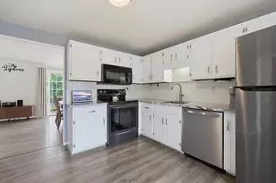 123 Bellwood Cir, Bellingham, MA 02019 - Photo 5