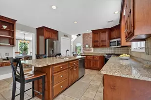 70 Holly Berry Ln, Hanover, MA 02339 - Photo 7