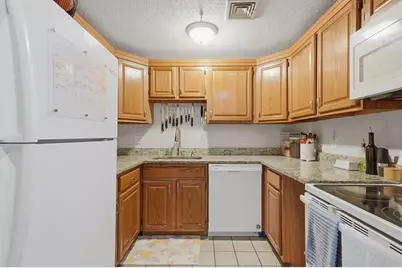 219 Central St #3E, Lowell, MA 01852 - Photo 11
