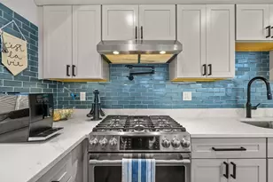 47R Harvest St, Boston, MA 02125 - Photo 9