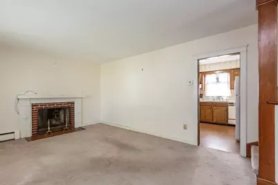 111 Mount Vernon Ave, Somerset, MA 02726 - Photo 9