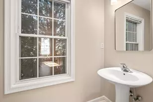 555 Main St, Woburn, MA 01801 - Photo 9
