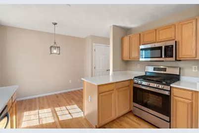 555 Main St #6, Woburn, MA 01801 - Photo 25