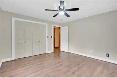 33 Olmsted Dr, Springfield, MA 01108 - Photo 13