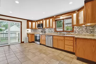 33 Olmsted Dr, Springfield, MA 01108 - Photo 7