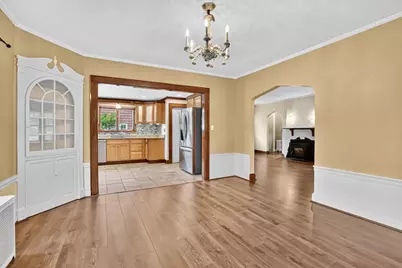 33 Olmsted Dr, Springfield, MA 01108 - Photo 9