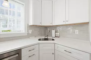 260 West St, Quincy, MA 02169 - Photo 13
