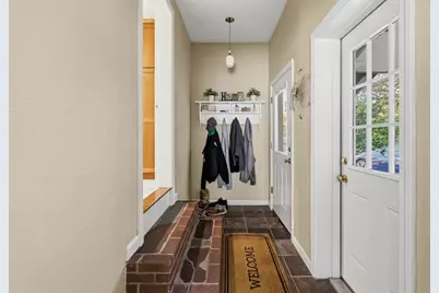 35 May Ave, Raynham, MA 02767 - Photo 5