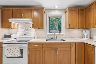 35 May Ave, Raynham, MA 02767 - Photo 9