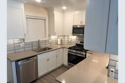 8 Burnside St #2, Salem, MA 01970 - Photo 3