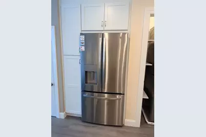 8 Burnside St #2, Salem, MA 01970 - Photo 5