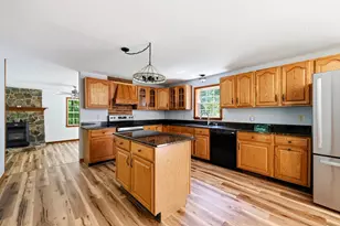 60 Bartlett Ln, Orange, MA 01364 - Photo 13