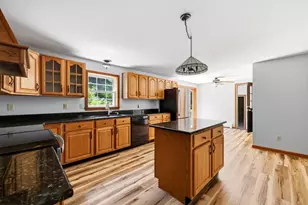 60 Bartlett Ln, Orange, MA 01364 - Photo 11