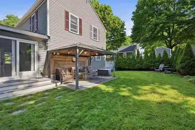 11 Friend St, Beverly, MA 01915 - Photo 17