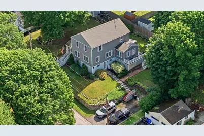 11 Friend St, Beverly, MA 01915 - Photo 3