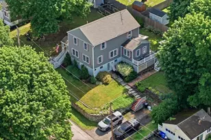 11 Friend St, Beverly, MA 01915 - Photo 3