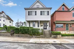549 Main St, Medford, MA 02155 - Photo 3