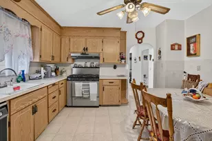 549 Main St, Medford, MA 02155 - Photo 7