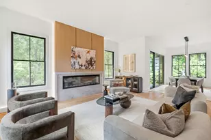 18 Rockland St, Wellesley, MA 02481 - Photo 3