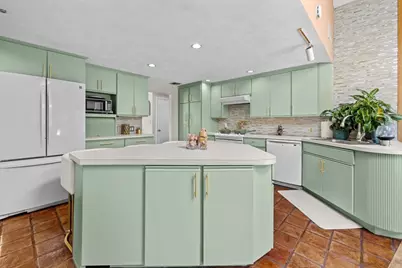 138 Kotlik St, Stoughton, MA 02072 - Photo 7