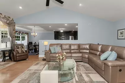156 Stonybrook Way #156, South Hadley, MA 01075 - Photo 5