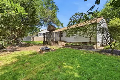 542 Trapelo Rd, Waltham, MA 02452 - Photo 41