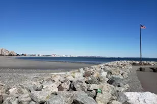 109 Broadsound Ave, Revere, MA 02151 - Photo 1