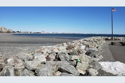 109 Broadsound Ave, Revere, MA 02151 - Photo 3