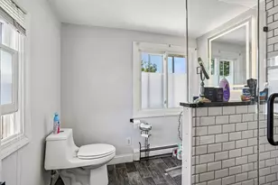 109 Broadsound Ave, Revere, MA 02151 - Photo 17
