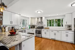 109 Broadsound Ave, Revere, MA 02151 - Photo 9
